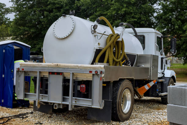 Best Portable restroom trailer rental  in Lowell, AR